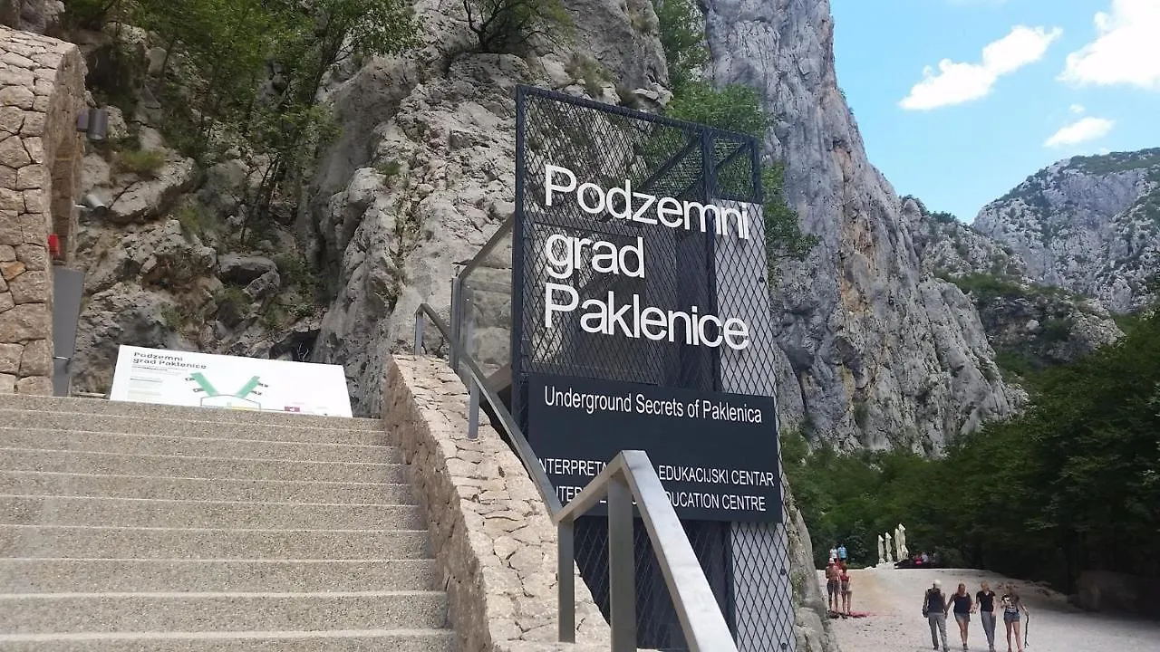 Apartment In Starigrad-Paklenica 6770 Κροατία